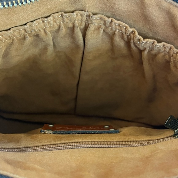 Patricia  Nash  Heritage
Nazaire Brown Leather
Crossbody purse - Picture 7 of 11